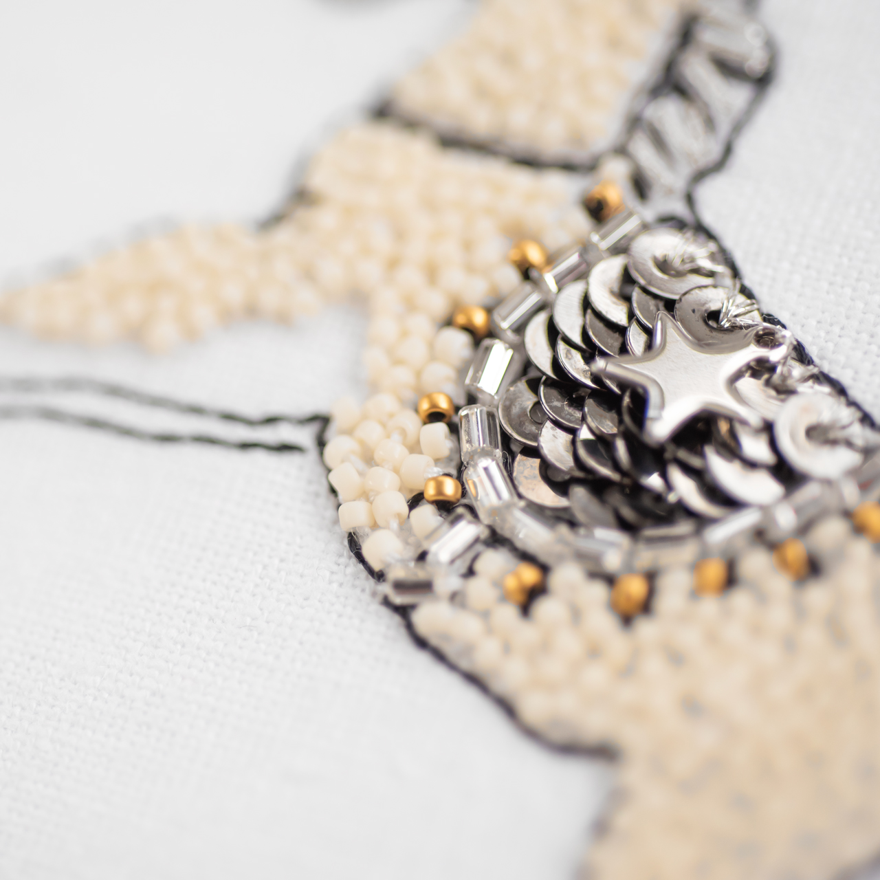 木馬の星とスパンコール刺繍